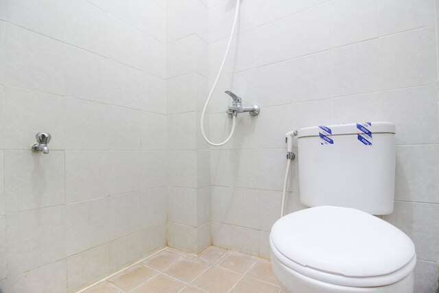 レッドドアーズ プラス ニア アルン アルン スラタン