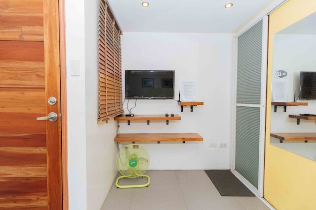 レッドドアーズ アットドゥ ビルダーズ ルームズ Ph1 タギッグ