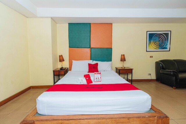 レッドドアーズ アット ティモッグ アベニュー ケソン シティ