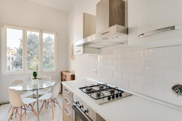 アルファニ ビューズ