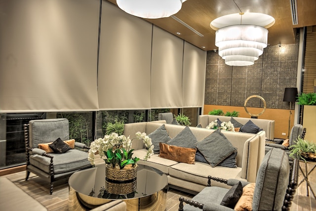 HIC アット ナイト バザール 607