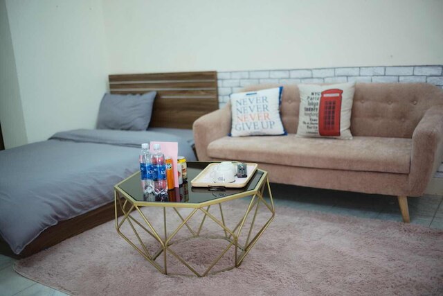 ピオニー ハウス トレード ホテル II