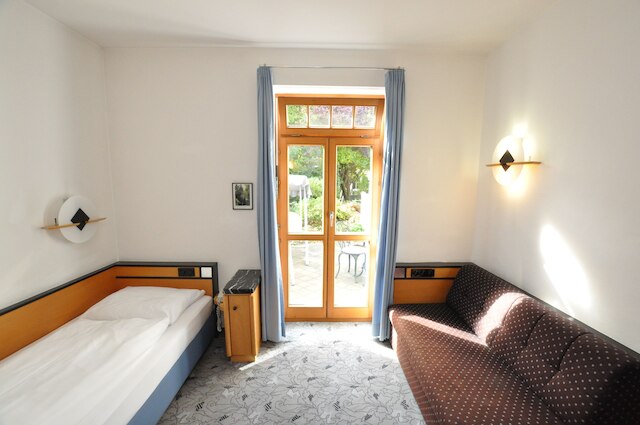 ホテル ヴィラ ヴァルトパーラッハ