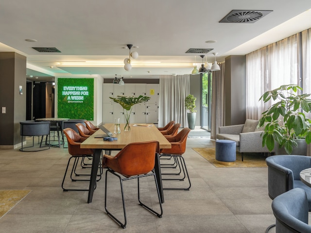 ヌマ ミュンヘン ヴィクトリア