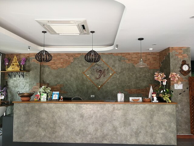 ナライ イヤラ パレス ロッブリー