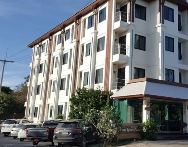 ナライ イヤラ パレス ロッブリー