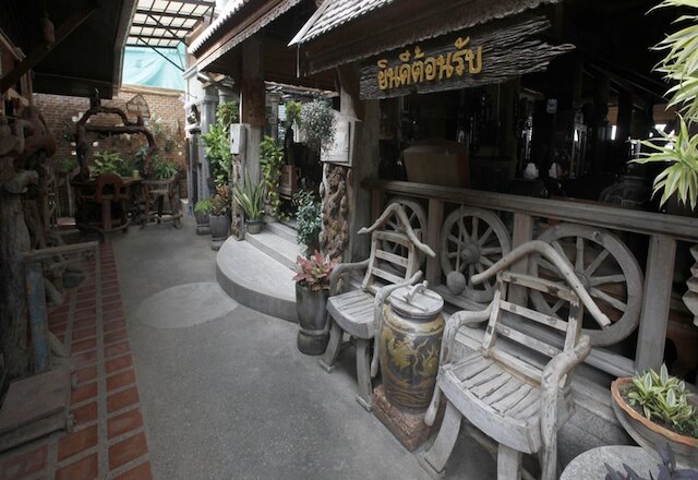 バーンテップ アンティーク ホームステイ