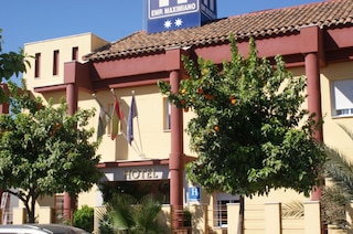 ホテル エンペラドール マキシミアーノ エルクレオ