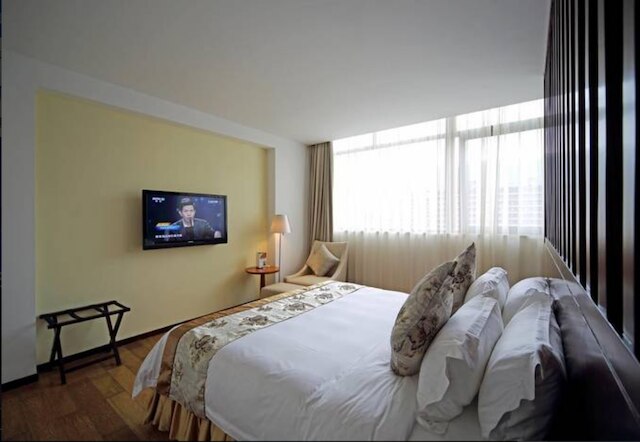 三亜セレニティ コースト マリーナ ホテル (半山半岛帆船港酒店)