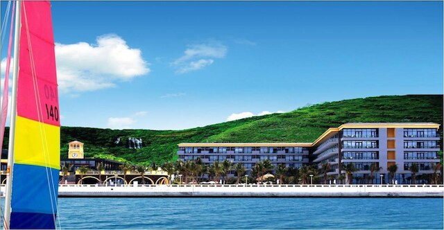 三亜セレニティ コースト マリーナ ホテル (半山半岛帆船港酒店)