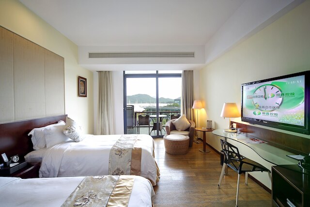 三亜セレニティ コースト マリーナ ホテル (半山半岛帆船港酒店)