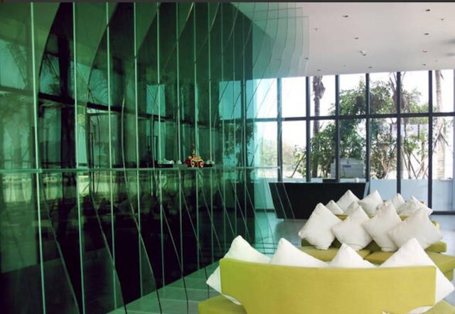 三亜セレニティ コースト マリーナ ホテル (半山半岛帆船港酒店)