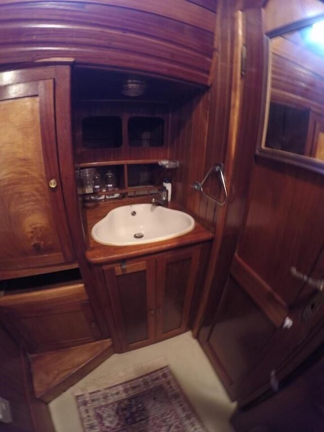 カイッコ アコス