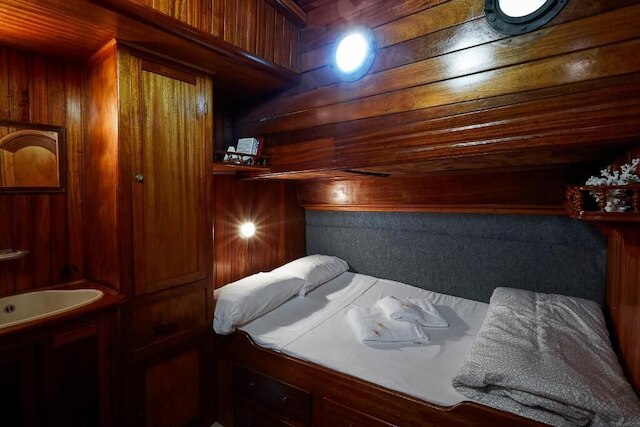 カイッコ アコス