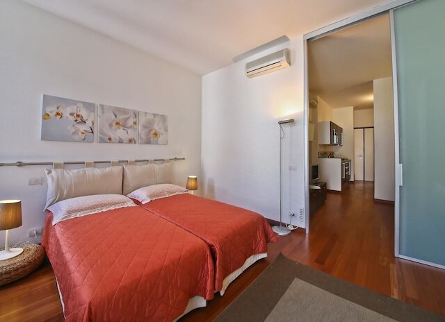 サンタ クローチェ ヴィア ヴェルディ