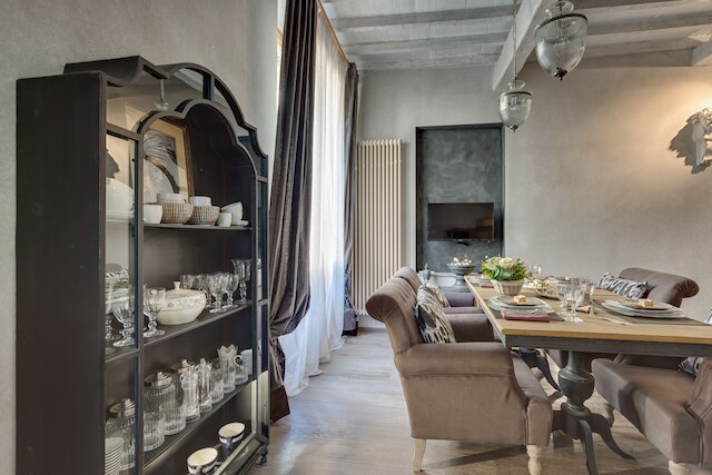 シニョーリア アート