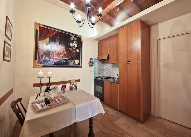 シニョリーア ファリーヌ