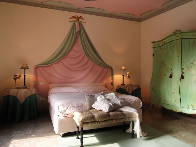 シニョリーア ファリーヌ