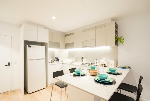 ザ エスケープ イン サザン クロス ステーション