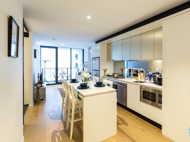 ザ エスケープ イン サザン クロス ステーション