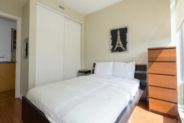 ヨークビル ファンタジー ヤング & ブロアー 2 ベッドルーム 2 バスルーム