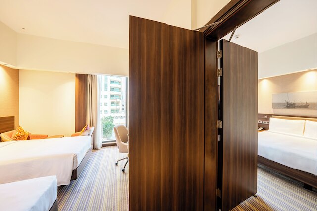 ハンプトン バイ ヒルトン ドバイ エアポート