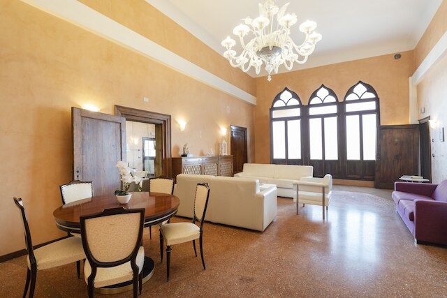 ドージェモロシニパレス