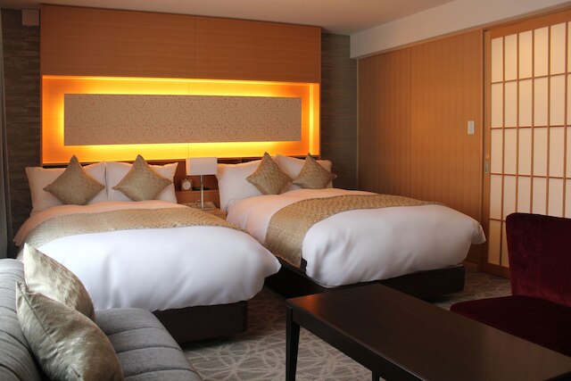 京都 新町六角ホテル グランレブリー