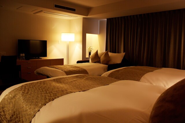 京都 新町六角ホテル グランレブリー