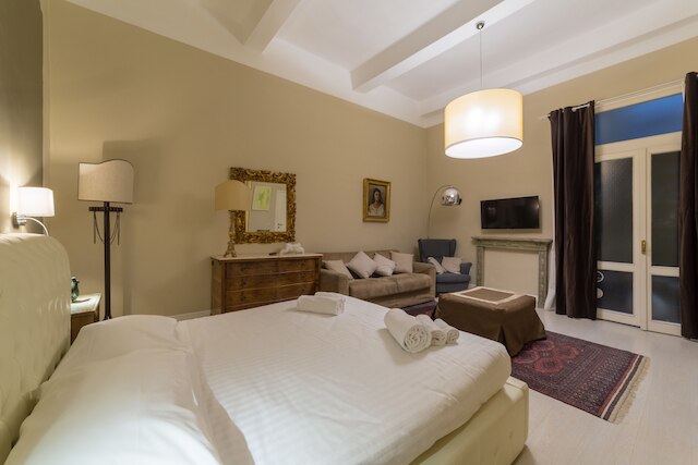 オニサンティ アパートメント