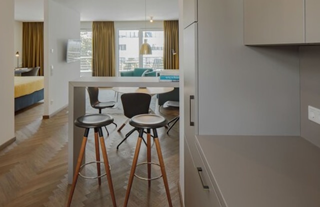 DD スイーツ サービスド アパートメンツ