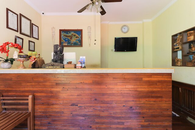 サリ インダー コテージズ