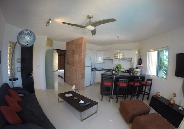 デパルタメント レンタス バカシオナレス カンクン 001