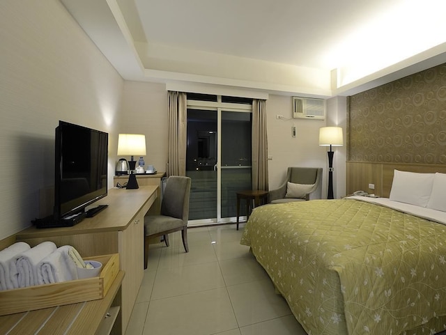 ホヤ リゾート ホテル 嘉義 (嘉義富野渡假酒店)