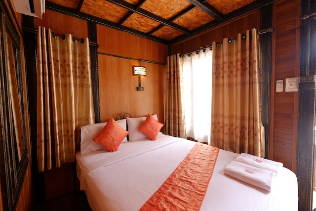 ミタリー ホテル 1