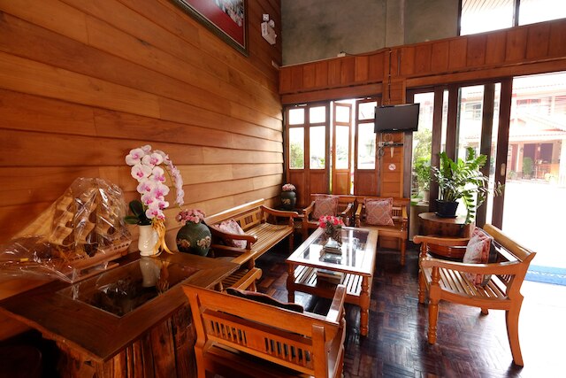 ザ グッド ビュー ゲストハウス