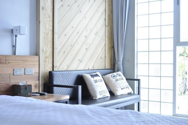 ザ レッド ホテル (红舍旅店)