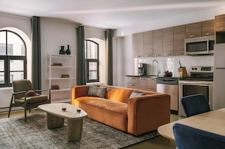 ソンダー by マリオット ボンヴォイ ペニー レーン アパートメンツ オールド モントリオール