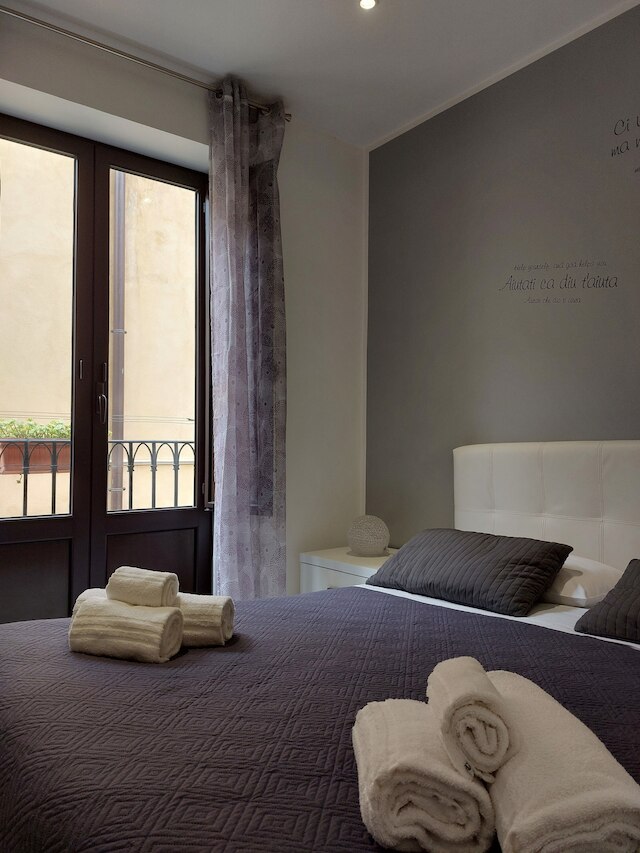 イル デット カーサ レジーナ - パルメンティエリ