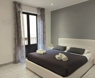 イル デット カーサ レジーナ - パルメンティエリ