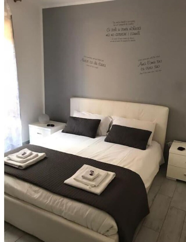 イル デット カーサ レジーナ - パルメンティエリ