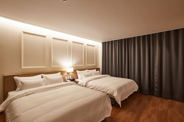 平昌ホテル ザ マル