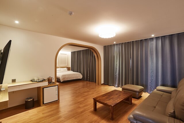 平昌ホテル ザ マル