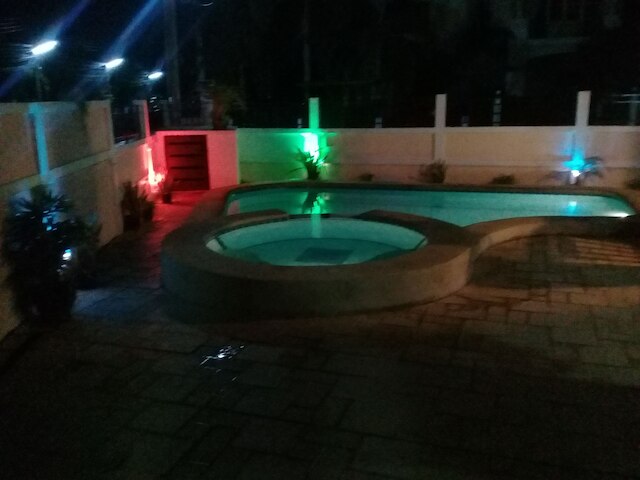 4 ベッドルームハウス & プライベート プール パタヤ