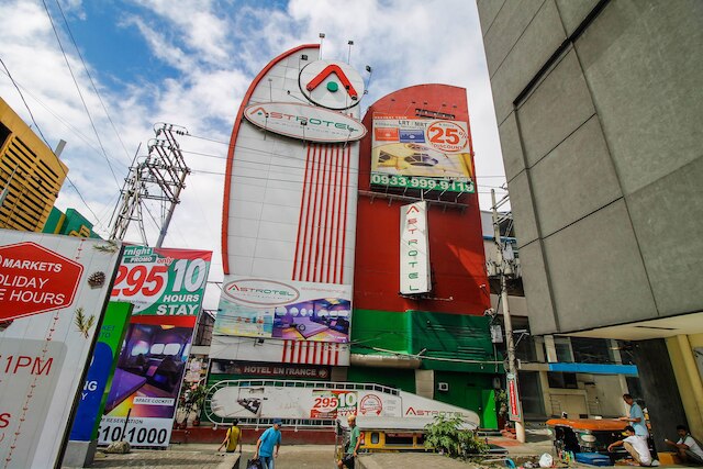 アストロテル モヌメント