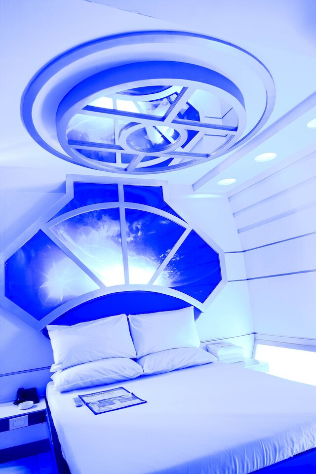 アストロテル モヌメント