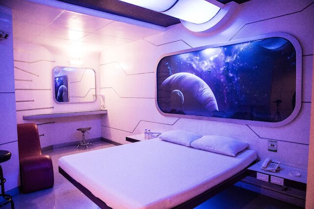 アストロテル アベニダ