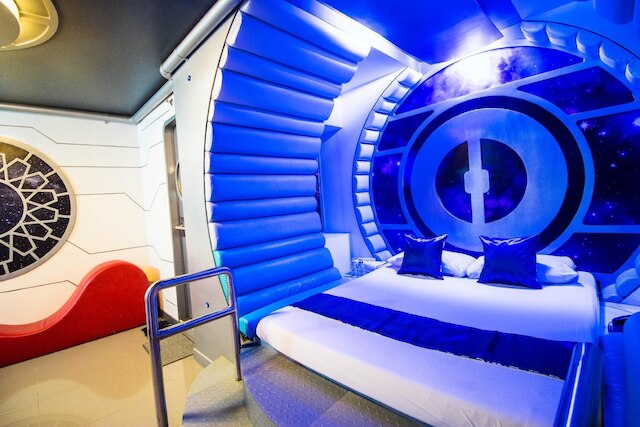 アストロテル アベニダ