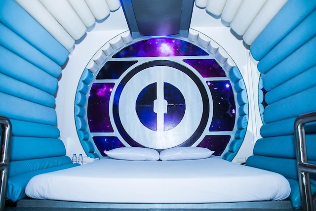 アストロテル アベニダ