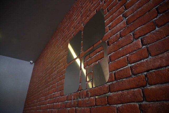 1992 カプセル ホテル - ホステル